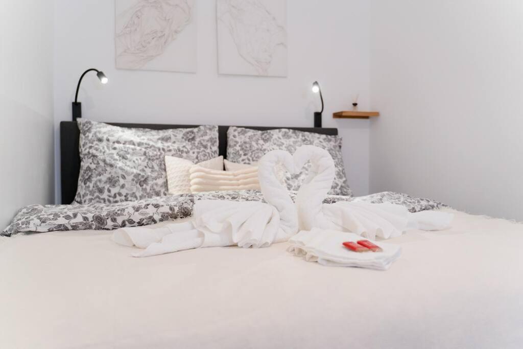 Ferienwohnung Zentrale & Ruhige 2 Zimmer - 42M² Wien Exterior foto